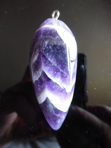 Pendentif Pointe De Flèche En Améthyste - 5.5 Cm. Avec Une Accroche En Métal. 2 Cm D'épaisseur. Magnifiques Couleurs. Lot 2344