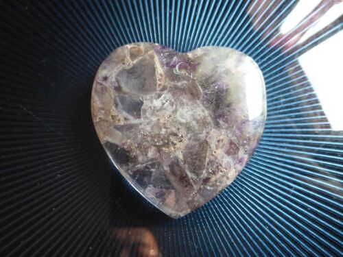 Pendentif Coeur En Améthyste - 4.4 Cm. Magnifiques Couleurs Et Très Belle Transparence À La Lumière. Lot 2333