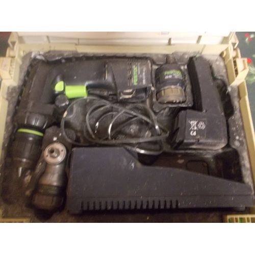 Coffret perceuse sans fil de marque FESTOOL. Le chargeur est HS.