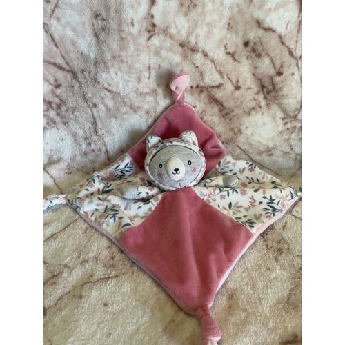 Doudou plat ours chat rose gris blanc fleurs Gémo