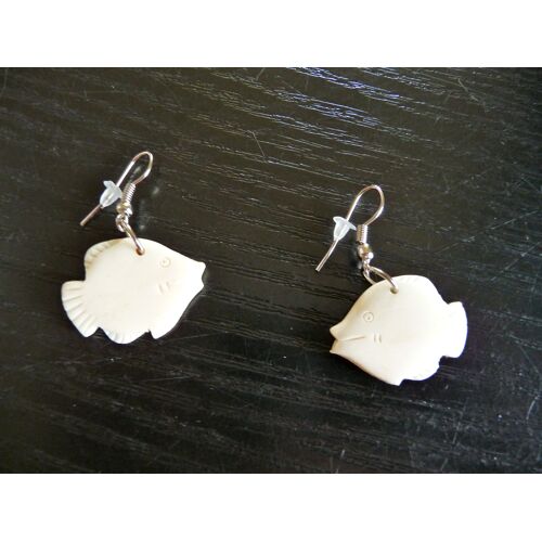 Boucles D'oreilles Poissons En Nacre Neuf