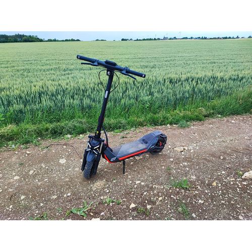 Ninebot Zt3 Pro - État Neuf (800km)