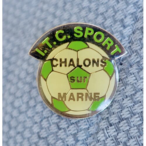 Pins Football. Ballon De Foot. Football I.T.C Sport. Chalons Sur Marne.