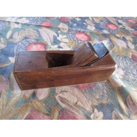 Rabot bois ancien et fonctionnel