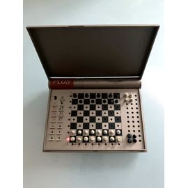 Jeu D'Echec Electronique Kasparov Plus Jeu Modele 129 Portatif