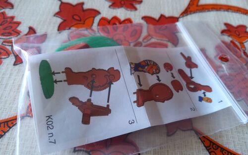 Kinder Surprise K02 N° 7 Avec Bpz Et Autocollant Hérisson