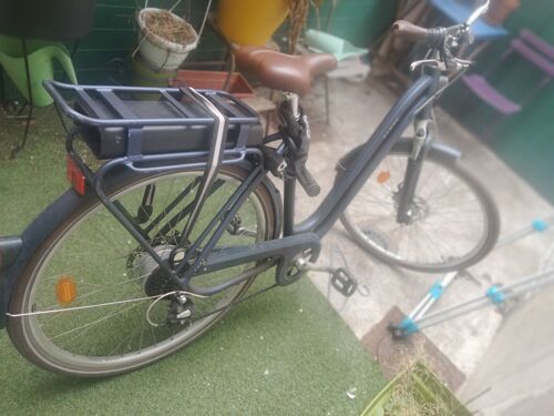 Velo Elops 900 Pour 700€ À Montreuil 93100