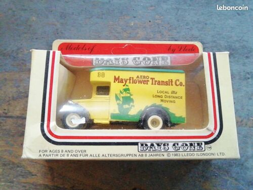 Petite Voiture Lledo Days Gone 1934 Dennis Parcels Van Mayflower Transit&Co Neuf