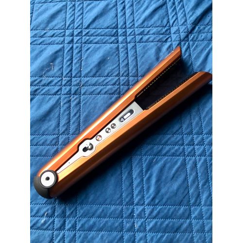 Lisseur Professionnel Utilisé Une Seule Fois.Je Peux L’Apporter Dans L’Agglomération.Achète 40€59revendu 150 Euros