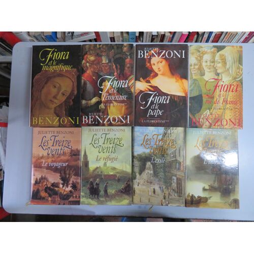 Lot De 8 Livres - Romans Historiques / Fiora . Tomes :1.2.3.4. Et Les Treize Vents . Tomes :1.2.3.4. / Juliette Benzoni / Editions France Loisirs