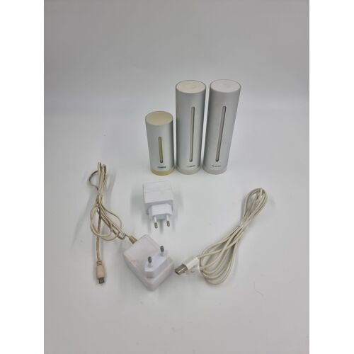 Lot de stations météo Netatmo grise avec chargeurs