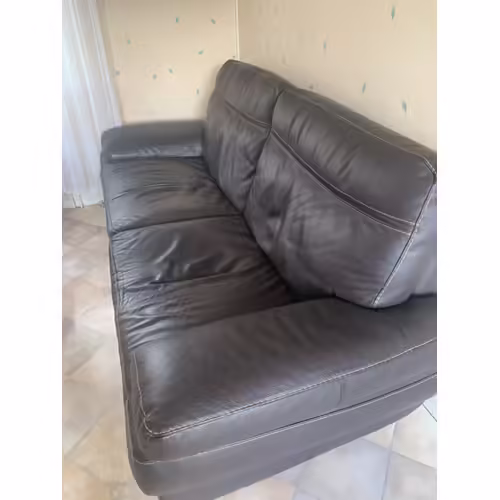 Canapé cuir 3 places marron (non convertible) longueur 195cm profondeur 92 cm bon état
