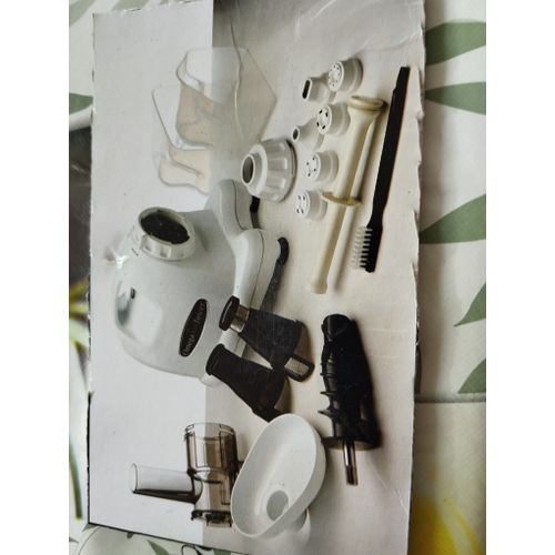 Extracteur de jus Omega Juice 8224