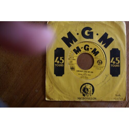 Frank Petty Trio Saint Louis Blues/Somebody Stole My Girl Mgn Spf 1.006 France 45t