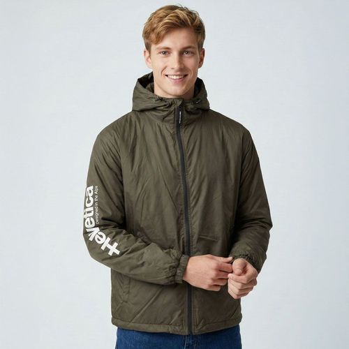 Coupe Vent Nils À Capuche Avec Grand Logo Homme Helvetica