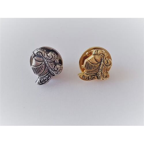2 Pins Gendarmerie Garde Republicaine Casque Lgdc / Signé Pichard Saumur