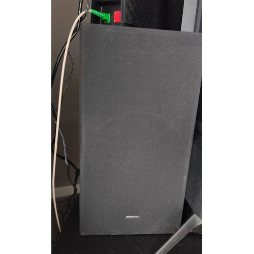 Barre de son 410w Samsung avec caisson woofer HW-B550
