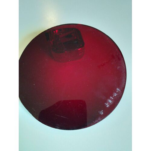 Verre de couleur rouge