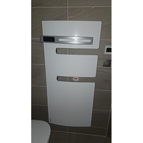 Sache serviette Marque Atlantis - model serenis 500W/1500W - boitier digital - pilotable a distance - Barre de portage