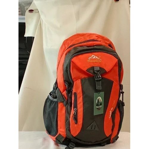 Sac à dos orange 40L neuf