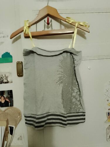 Débardeur Gris Bretelles Jaunes 40 L Jennyfer.