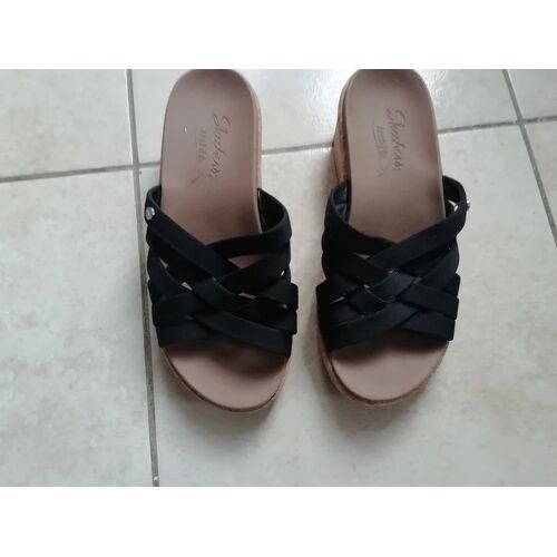 Mules - Sabot Talons Compensés Skechers Taille 37.