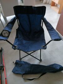 fauteuil de camping ou autre marine avec sa housse