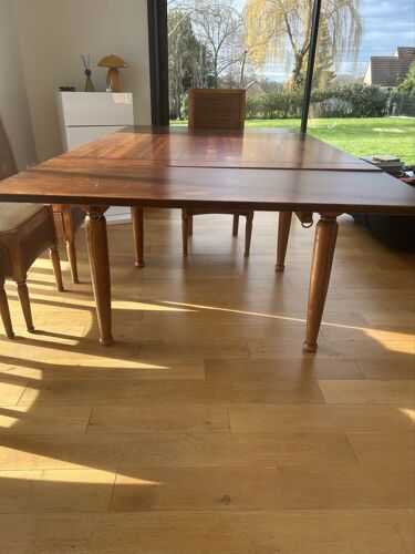 Table de salle à manger 