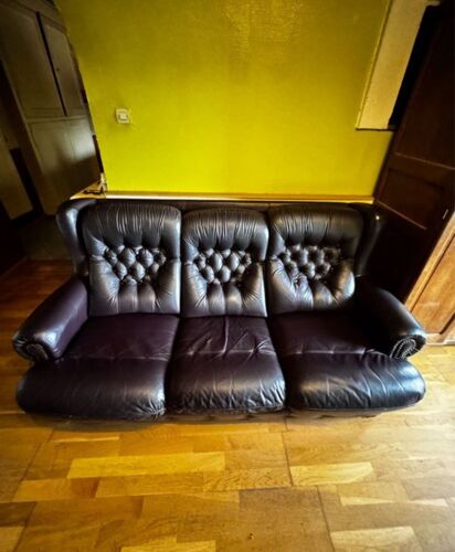 Canapé Chesterfield 3 places en cuir noir ¿ Style vintage élégant