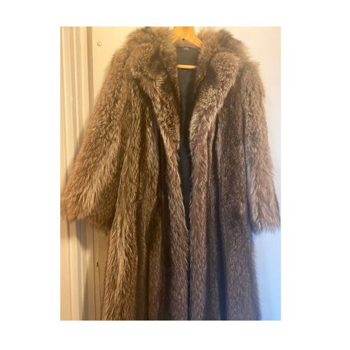 Grand Manteau Long T42 Marmotte Manto Fourrures Madeleine Marmottes Fourrure 42 Multicolore Marron Fauve Beige Neuf Chaud Elegant Intemporel Couvrant Chic Vrai Naturel Pelisse Fourree Tbe Multicolore