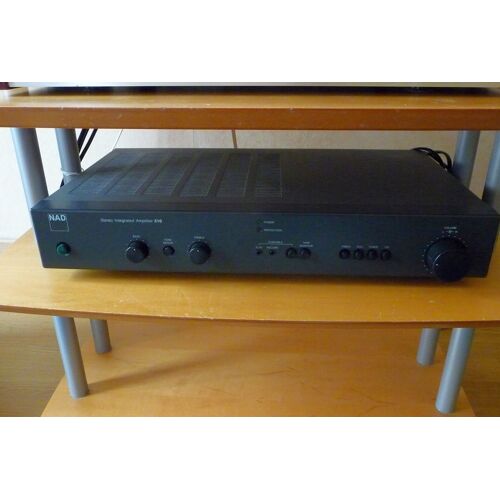 ampli nad 310