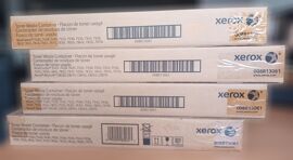 4 bacs de toner usagé xerox
