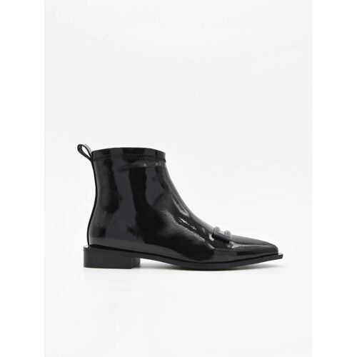 Bottines Noirs En Vernis Avec Ornement