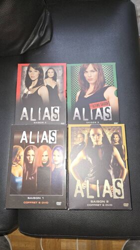 Lot Dvd Alias 4 Saisons 1 2 4 Et 5 En Parfait État