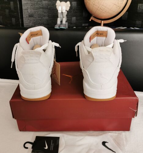 Levi's × Jordan 4 Rétro Taille 41