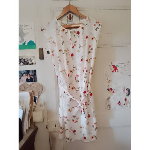 Robe Blanche Fleurs Multicolores 40 L Manoukian.