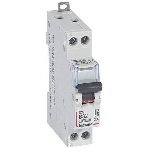 Disjoncteur DxÂ³6000 Arrivée Haute Et Départ Bas à Vis U+n 230v 32a Courbe B 1 Module Legrand 407458