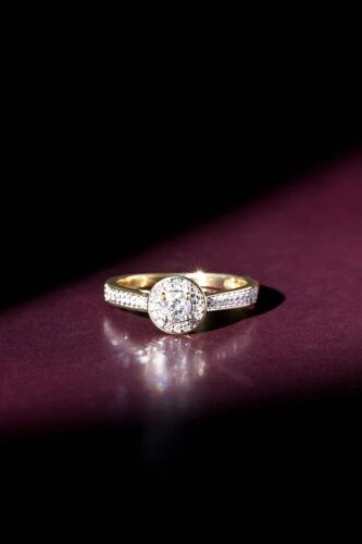 Bague Brillant Somptueux Or Jaune Et Diamants 56 Jaune
