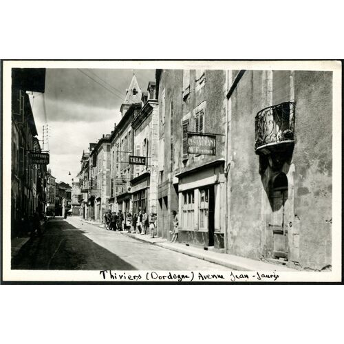 Carte Postale N°198 Thiviers, Dordogne, Avenue Jean-Jaurès, 1949
