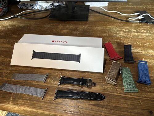 Vend Apple watch série 7 Red