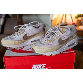Basket Nike Wmns Air Max 90 Futura - 40