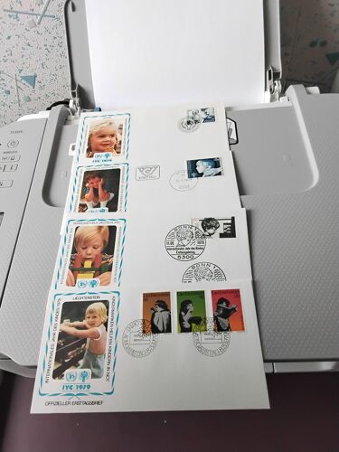 Lot De 4 Enveloppes Premier Jour, Journée Pour Les Enfants, Année 1979.