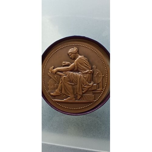 Médaille Du Travail Syndicat Des Entrepreneurs Du Batiment Et Des Travaux Publics Du Doubs