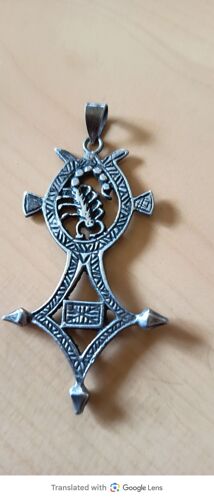 Anien Pendentif Berbere En Metal Ouvrages Scorpion
