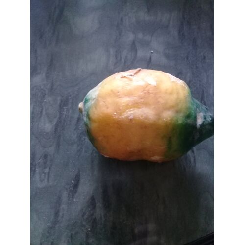Bougie Representant Un Citron