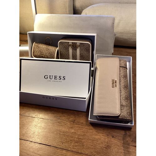 Ensemble portefeuille GUESS