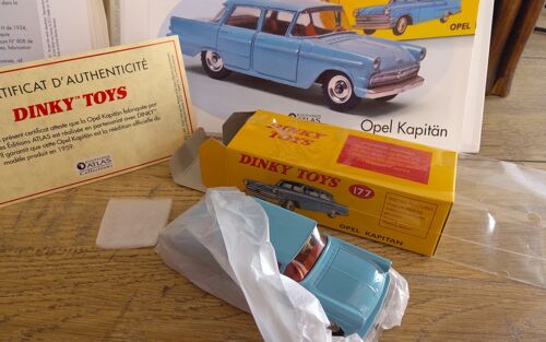 Voiture OPEL KAPITAN réf 177 DINKY TOYS ATLAS AVEC FICHE ET CERTIFICAT