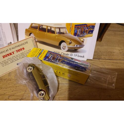 Voiture CITROEN ID 19 BREAK ref 539 DINKY TOYS ATLAS AVEC FICHE ET CERTIFICAT