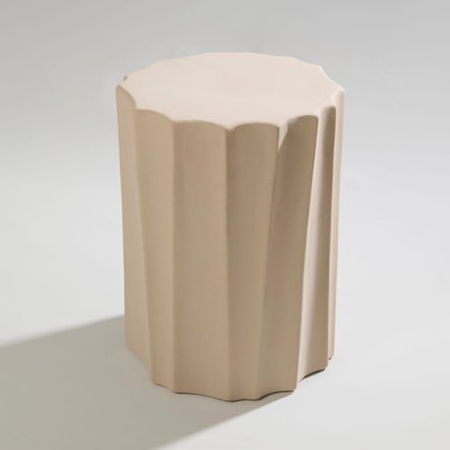 Bout de canapé en céramique beige