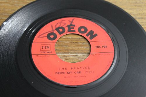 The Beatles : Drive My Car - Girl (Juke-Box)